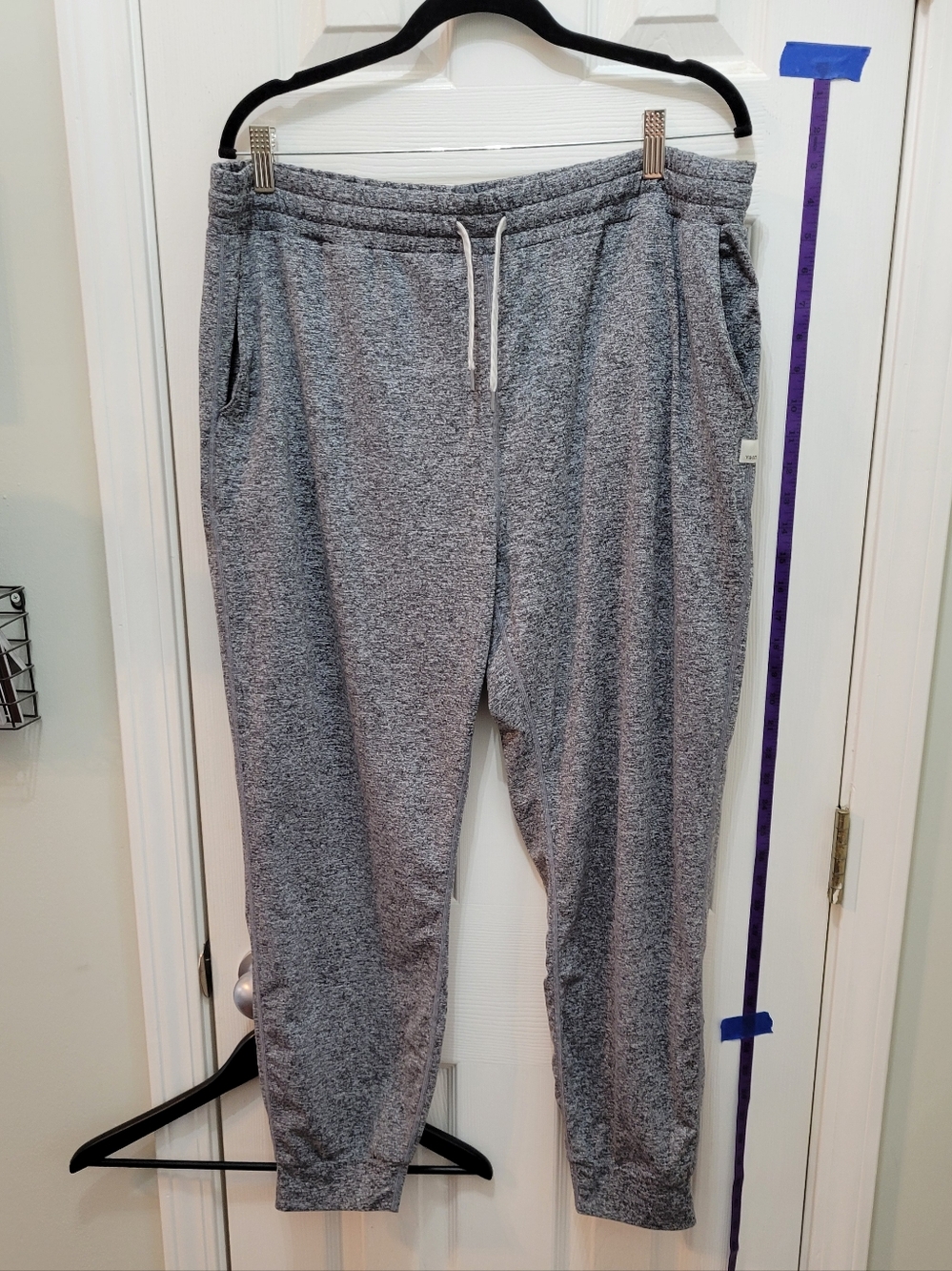 Vuori Men's Heather Gray Jogger Sweatpants
